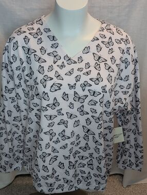 Sweatshirt 3X White Black Butterfly Graphic V-Neck Top Lightweight Plus Size NWT
